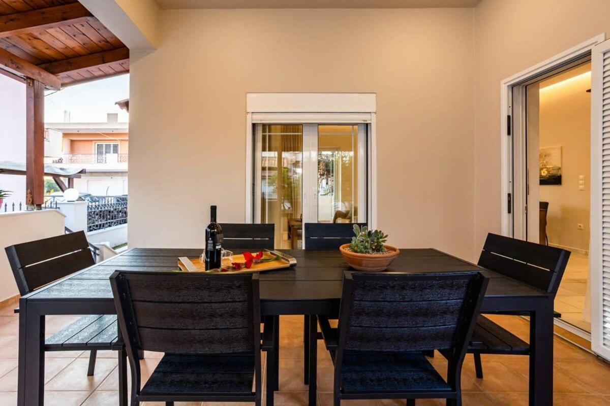 Filiatra Downtown Cozy Retreat - Homely Vibes Exterior foto