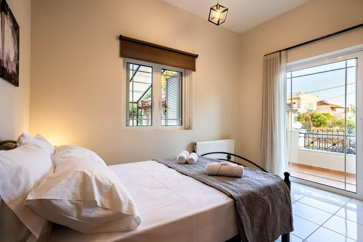 Filiatra Downtown Cozy Retreat - Homely Vibes Exterior foto